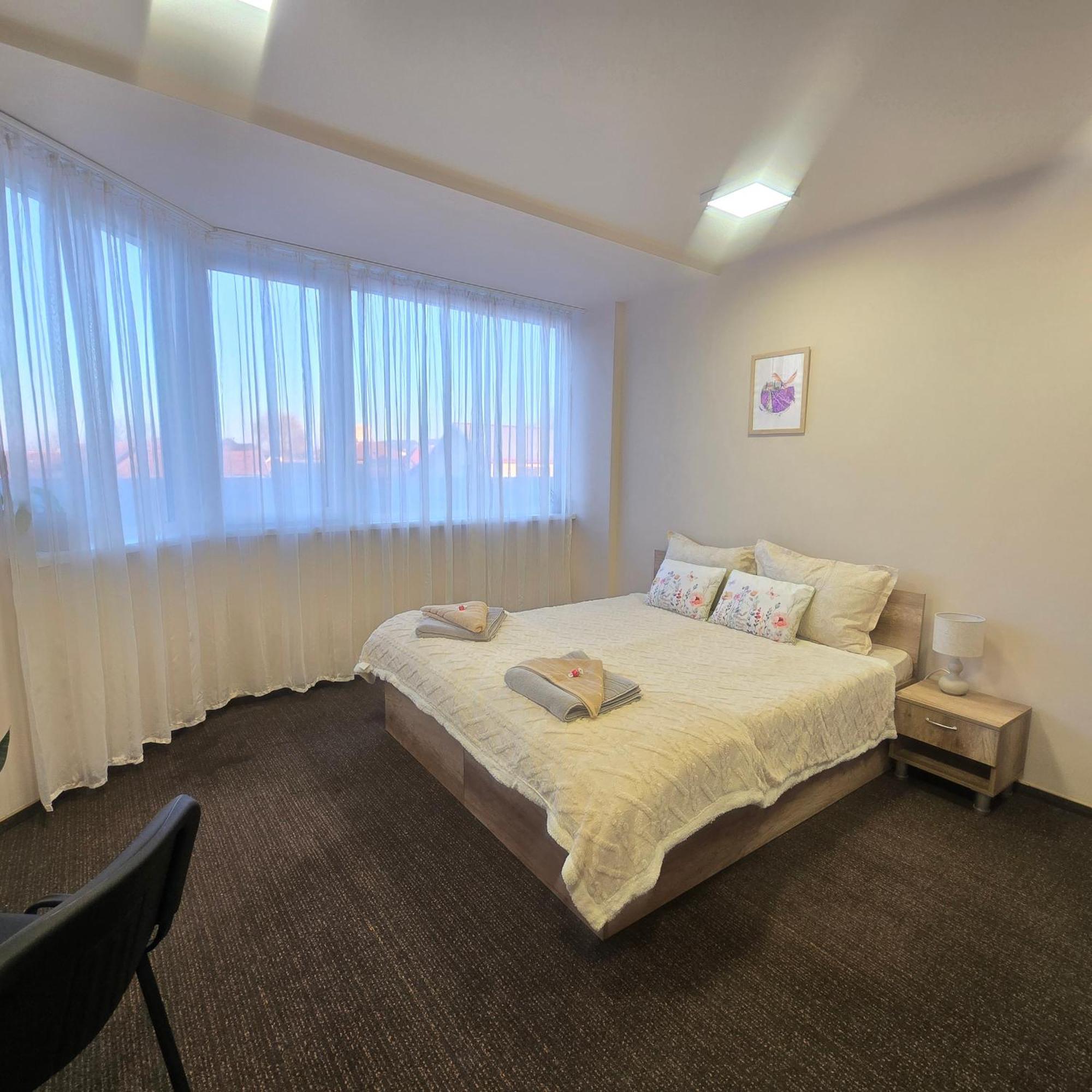 Ma Donna Rooms Floreşti Екстериор снимка